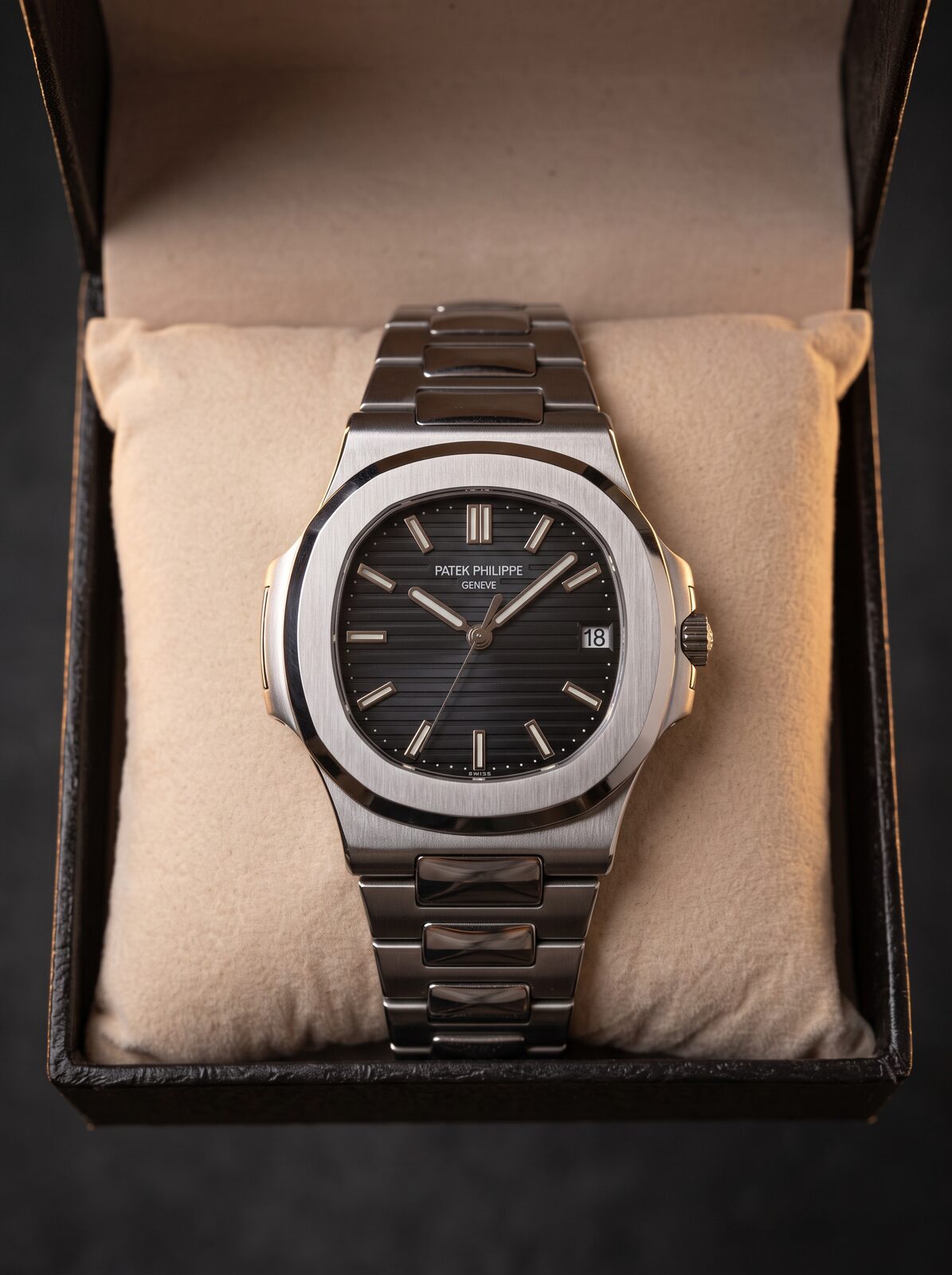 PATEK PHILIPPE HOMMES BOITE SIMPLE